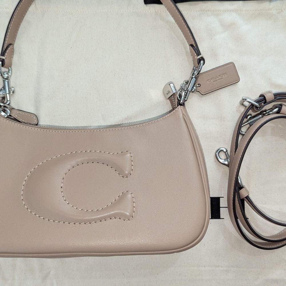 Coach Beige Leather Shoulder Bag